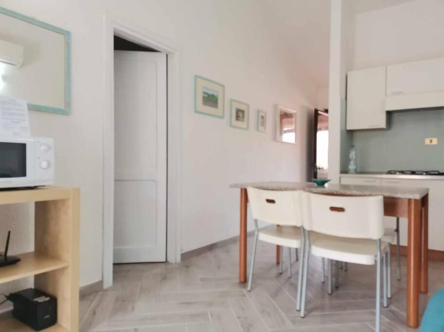 Casa Di Lu' - Bilocale Con Giardino - Porto Pollo Lägenhet Exteriör bild